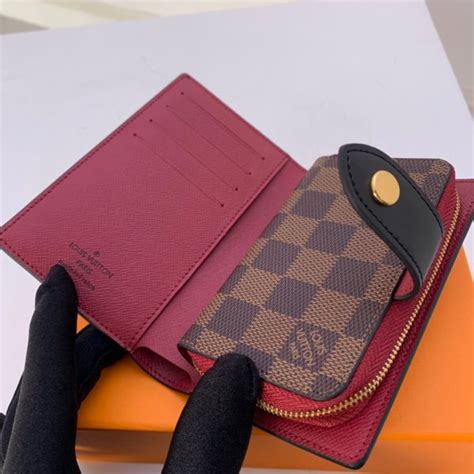 kit carteiras femininas louis vuitton replicas|The Best Louis Vuitton Dupes From $20 .